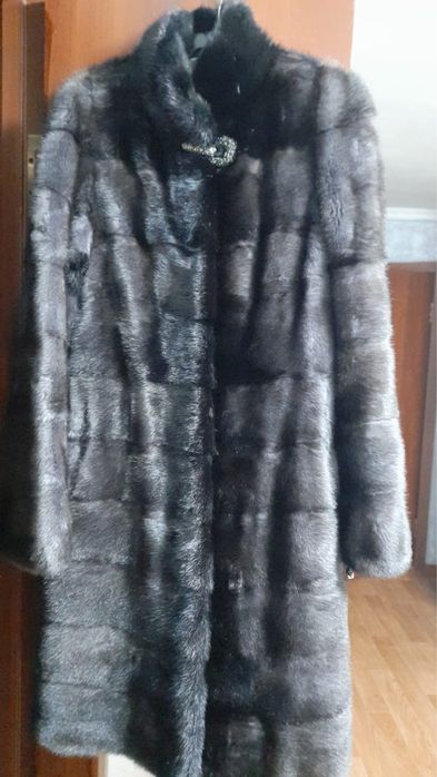Продам шубу натуральную