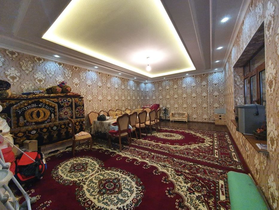 Срочни 4,5 сотикли ховли сотилади 5 хонали