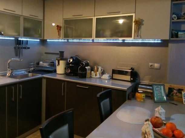 Дава се под наем Двустаен апартамент в Пловдив, Гагарин - 65 кв.м за 265.2 € - Снимка #2