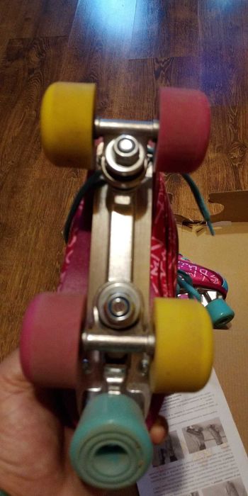 ролкови кънки ролери +  бонус протектори