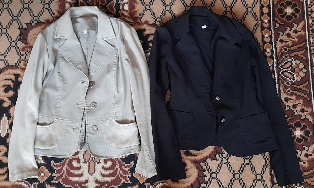 Продам     куртки