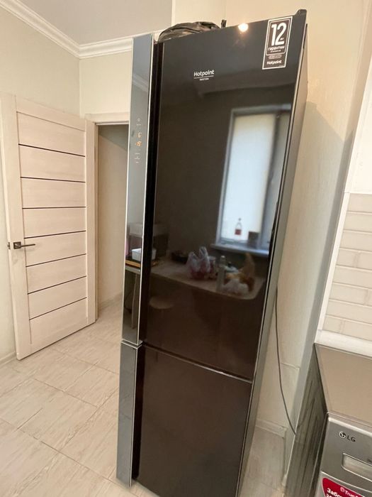 Продам холодильник Аристон