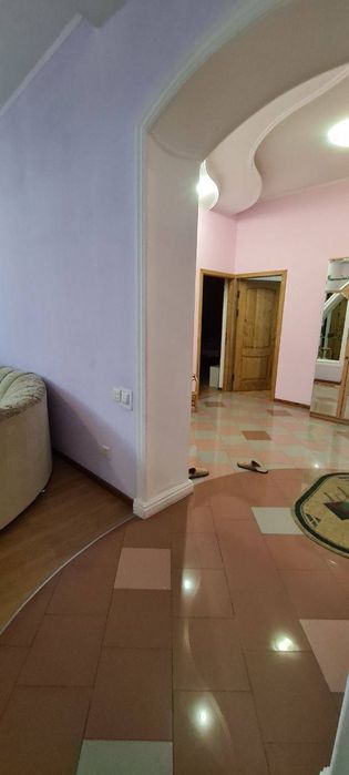 3/3/4 Ойбек Попугайчик 140кв. 2 сан узла. Ремонт мебель техника. Своя