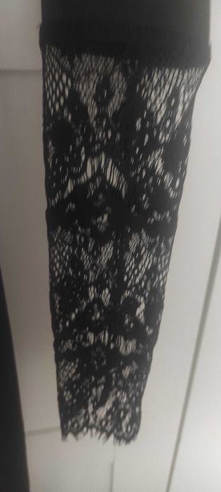 Стилна рокля dp moda (AMIA) S  45 евро.