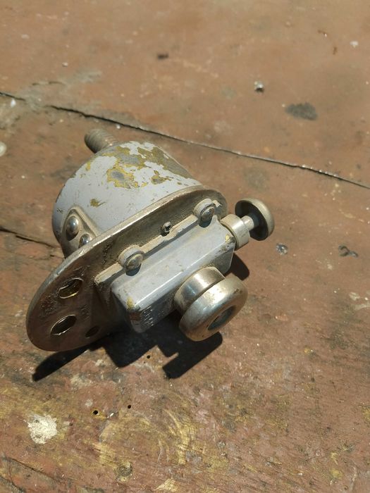 Выключатель массы, производства ссср, 50 а. , в отличном сост. Оригинл