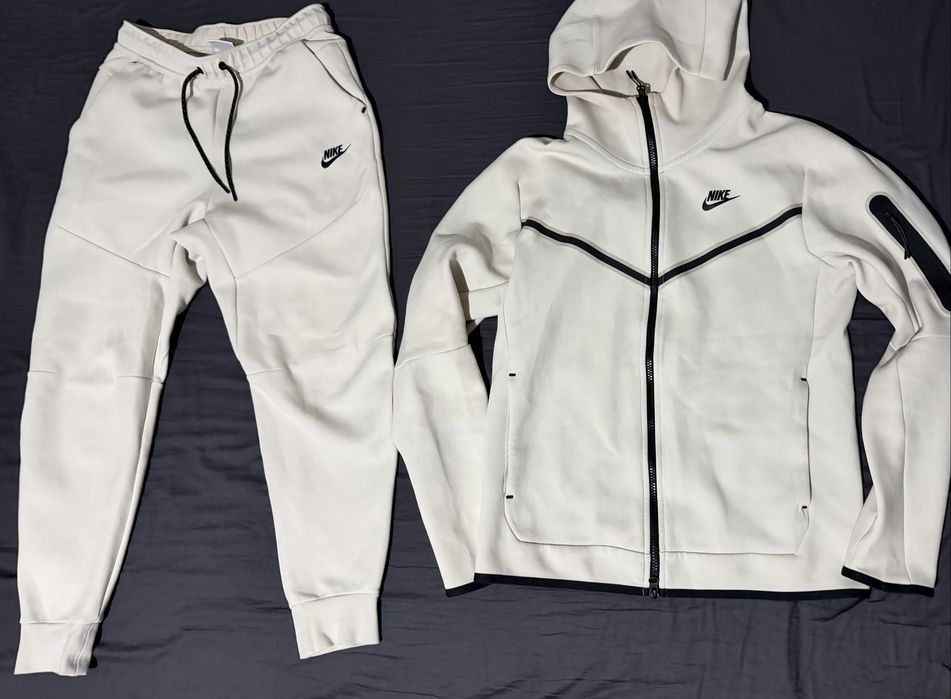 Nike Tech Fleece !!СПЕШНО!! !!ОРИГИНАЛЕН!!