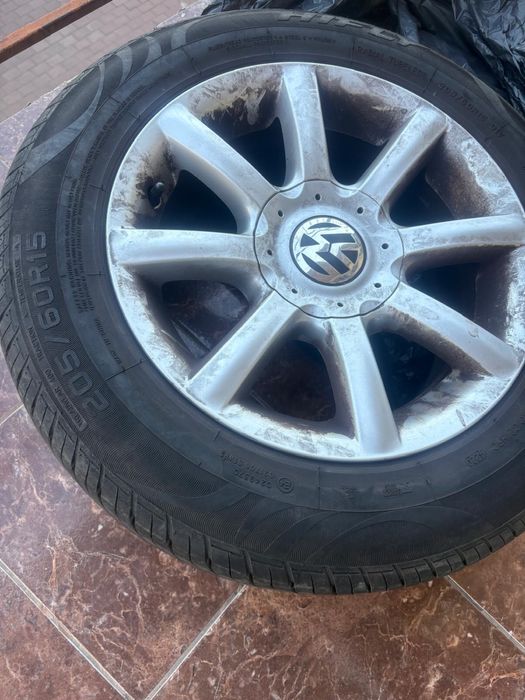 Vand anvelope cu jeante aliaj