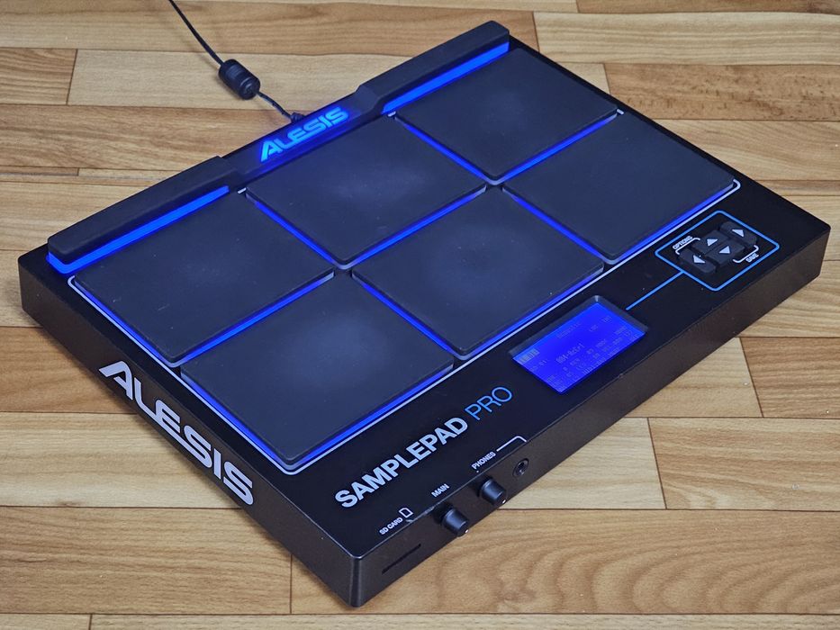 Барабанный миди-контроллер ALESIS SAMPLEPAD PRO