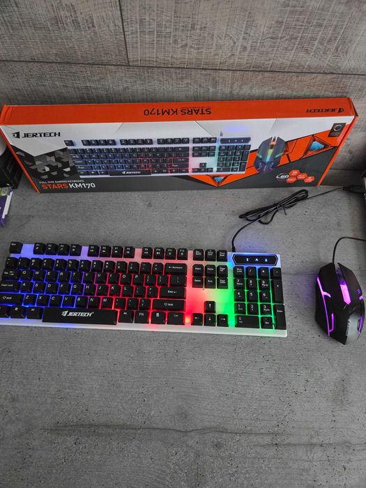 Gaming Клавиатура с мишка  за гейм плей