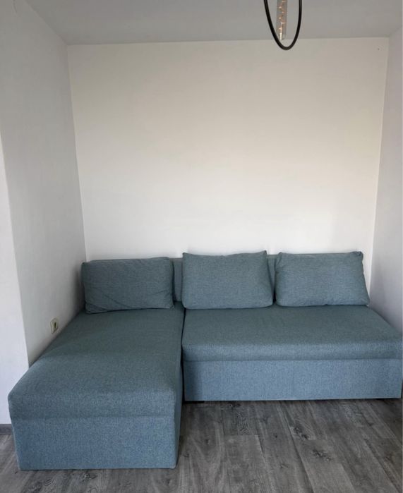 Canapea extensibila cu lada si perne