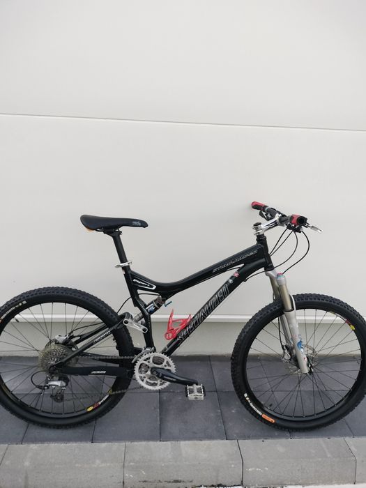 Bicicleta Specialized full suspension