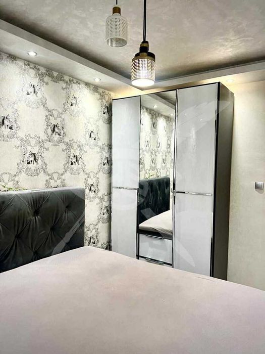 Дава се под наем Тристаен апартамент в София, Младост 1 - 110 кв.м за 1200 € - Снимка #3