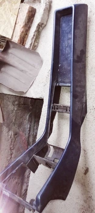 На мерседес 124 Центральная консоль торпеды