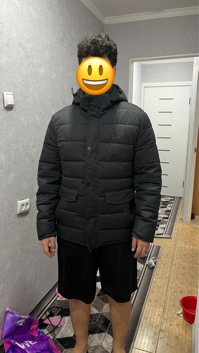 продам зимнию мужскую куртку.