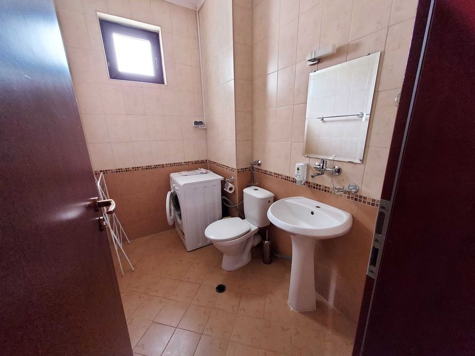 Дава се под наем Тристаен апартамент в Банско - 132 кв.м за 900 € - Снимка #6