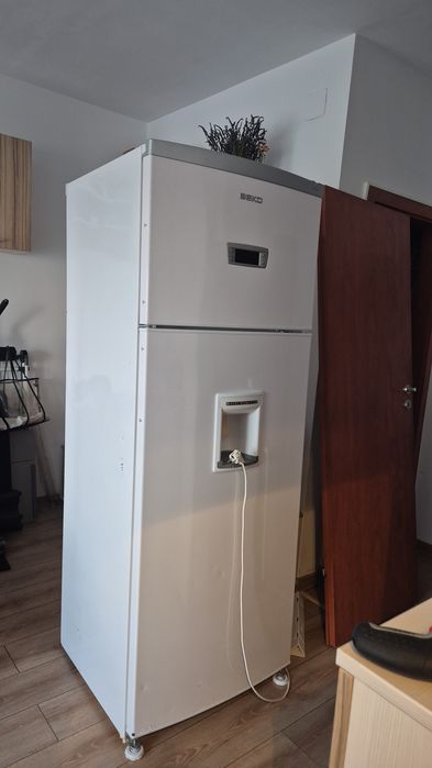 Frigider Beko funcțional/piese de achimb