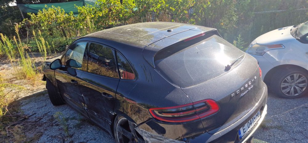 Porsche Macan ударено