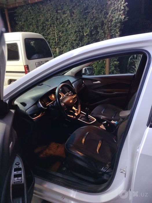 Chevrolet onix 2023