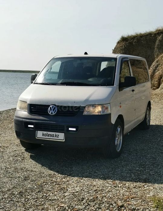 Volkswagen Transporter T5 2004