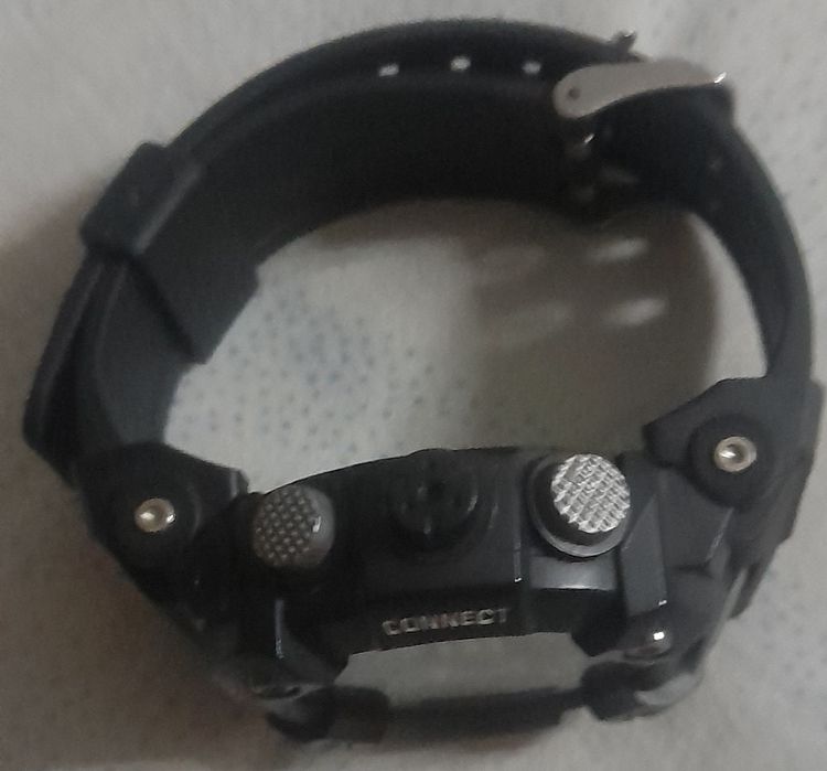 Часы наручные , кварцевые