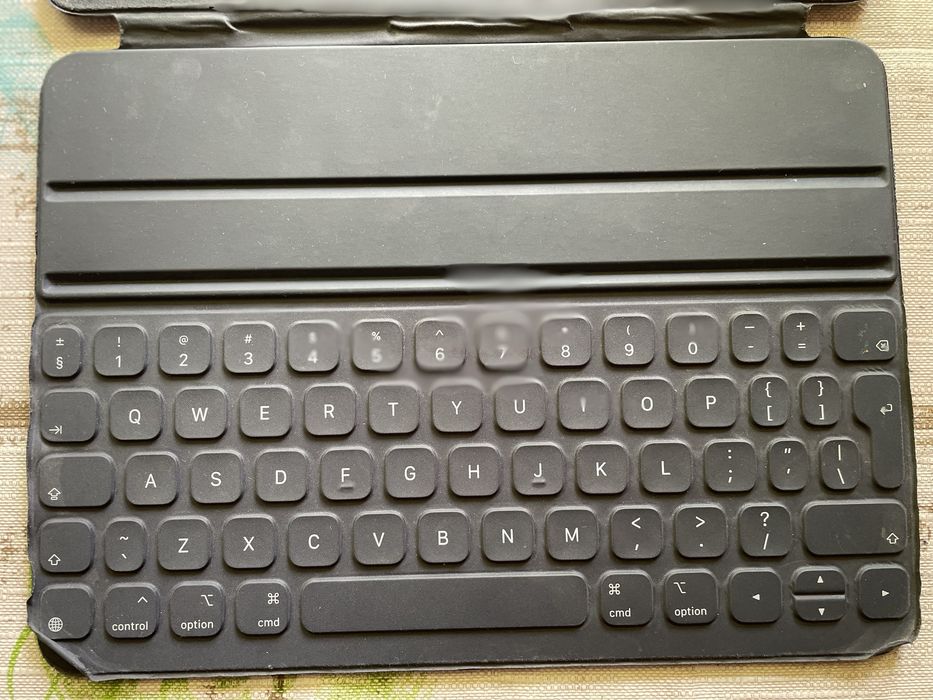 Apple smart keyboard folio iPad pro