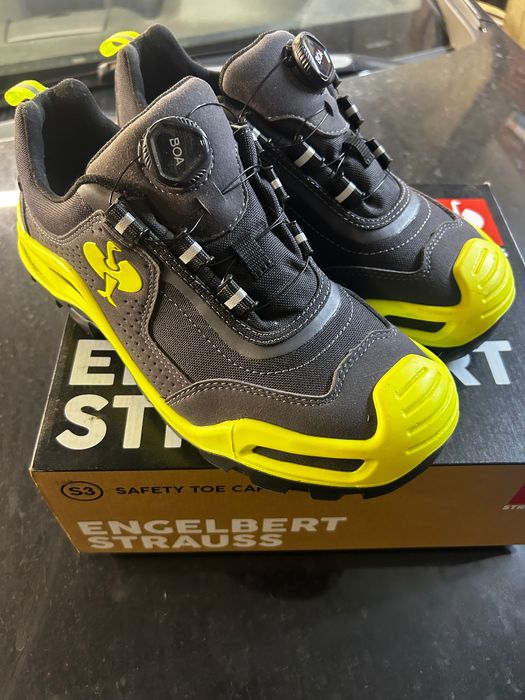 Работни обувки щраус