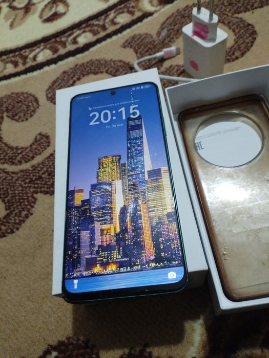 Продам телефон хуавей