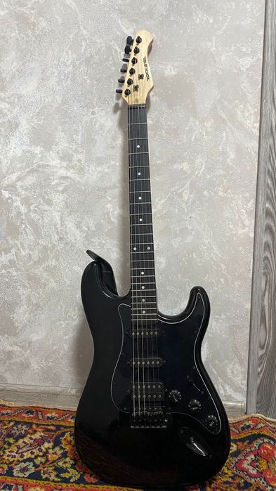 Продам электро гитару.