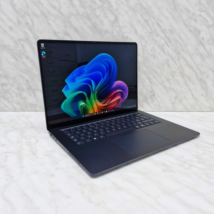 Laptop Microsoft Surface 7 TouchScreen Ultra 7 266V 16GB 256GB