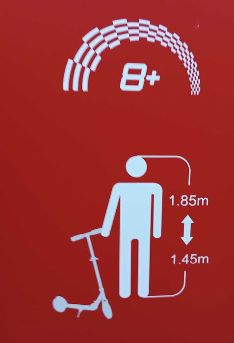 FERRARI  скутер за деца 8+ и възрастни