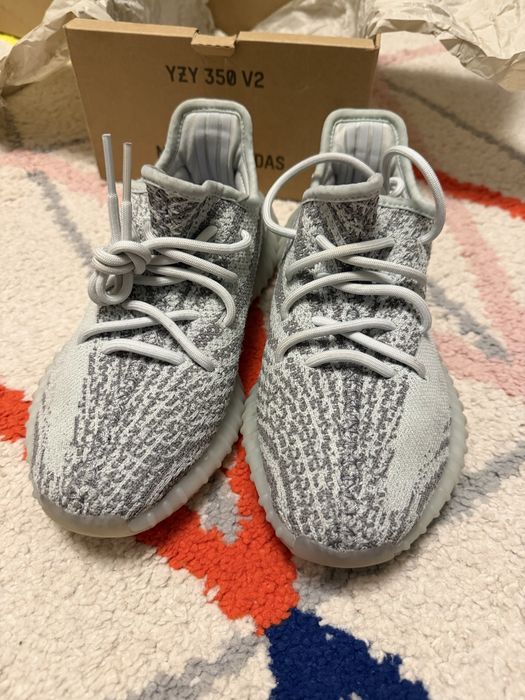 Yeezy 350 v2 Blue Tint