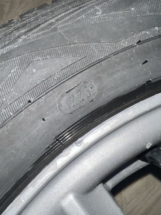 Продам оригинальные диски Аттика R14 с резиной