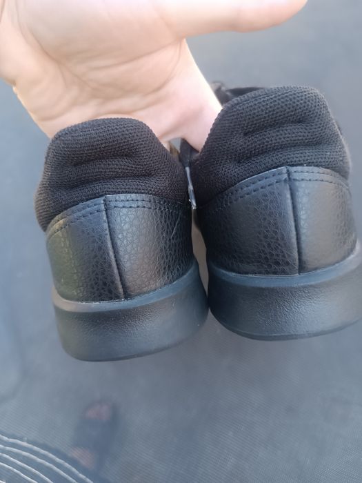 Кожени маратонки adidas