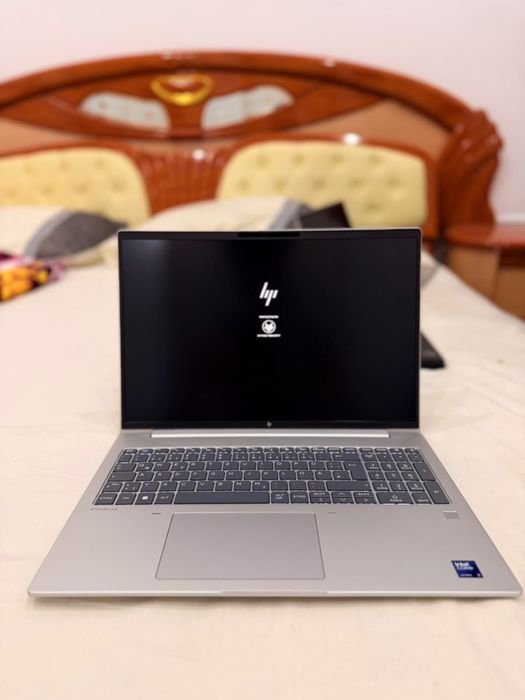 Laptopuri HP SI LENOVO think pad