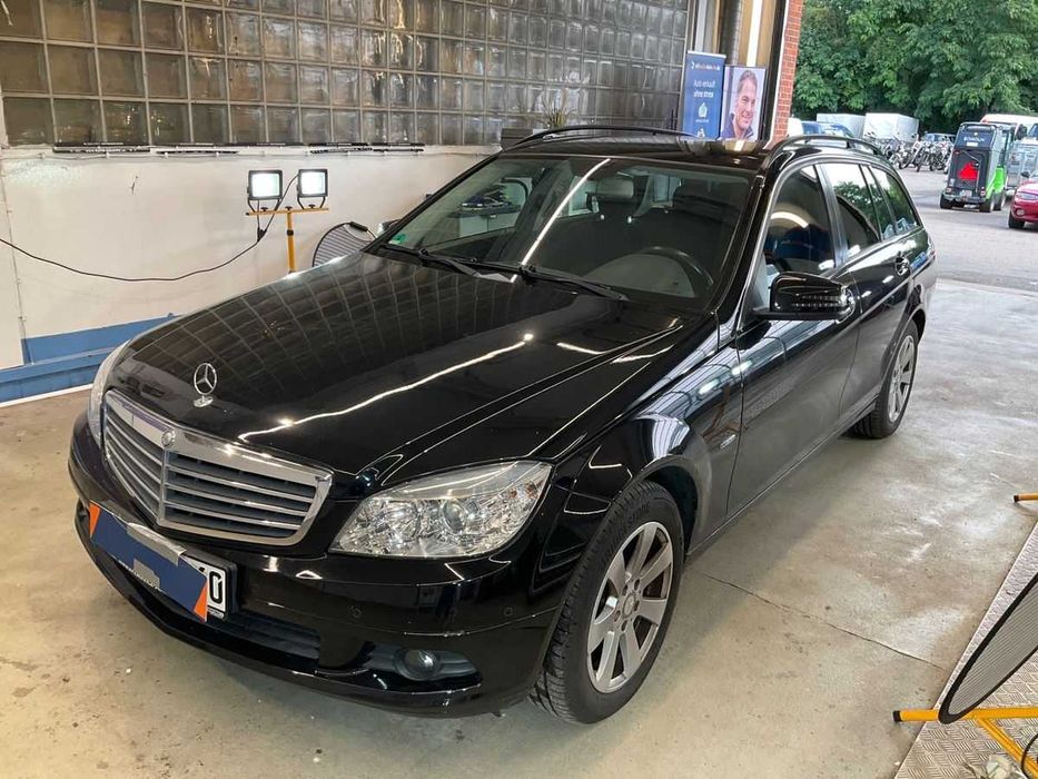 Mercedes C-klass C220 / CITITI ANUNTUL !!!