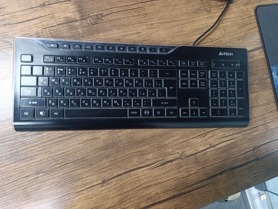 Kompyuter komplekt sotiladi