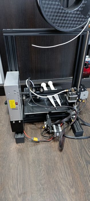 Vând sau schimb Imprimanta 3D CREALITY ENDER-3
