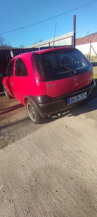 Opel Corsa 1.3 Diesel, 2006 – impecabilă + motor funcțional inclus
Vân