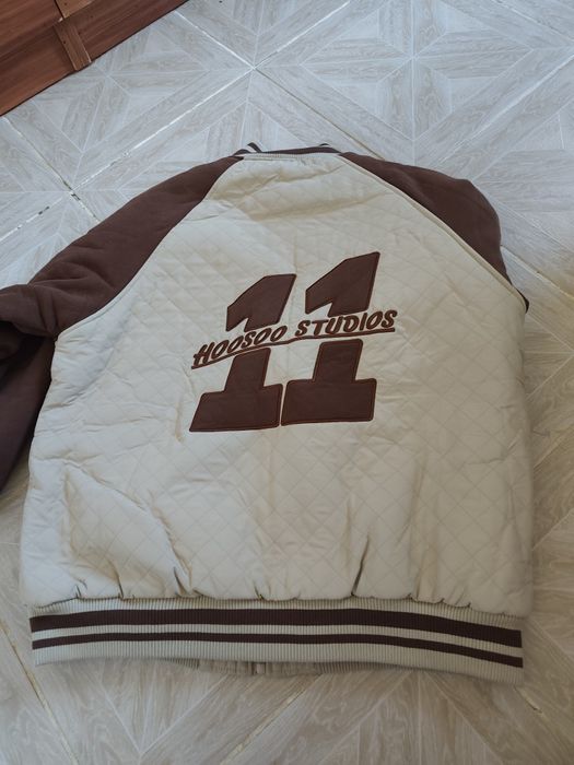 Продам куртку новую