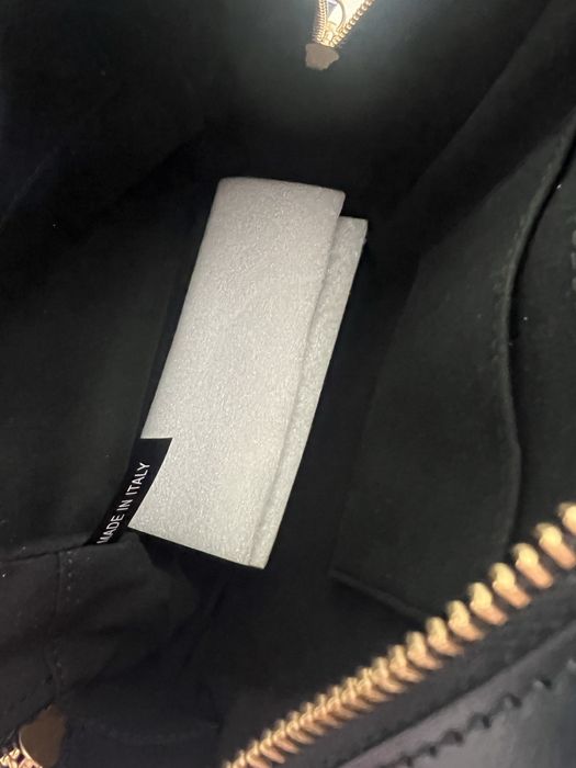 Раничка от естествена кожа Pinko