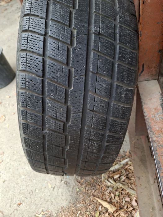 Продам шину. 235/45/18 купер