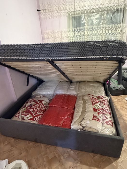 Продам двуспальная кровать