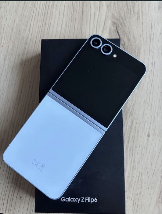 Samsung galaxy flip 6