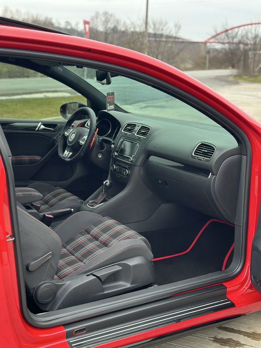 Vând  Golf 6 GTI