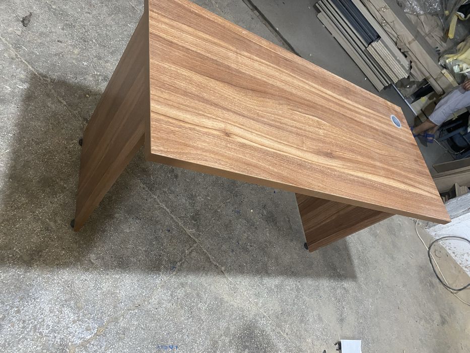 Kampyuter stol sotiladi holati ideal 1300 x 600
