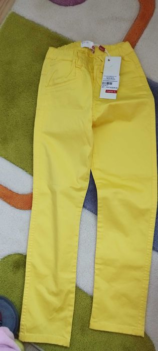 Нов детски панталон за момиче
