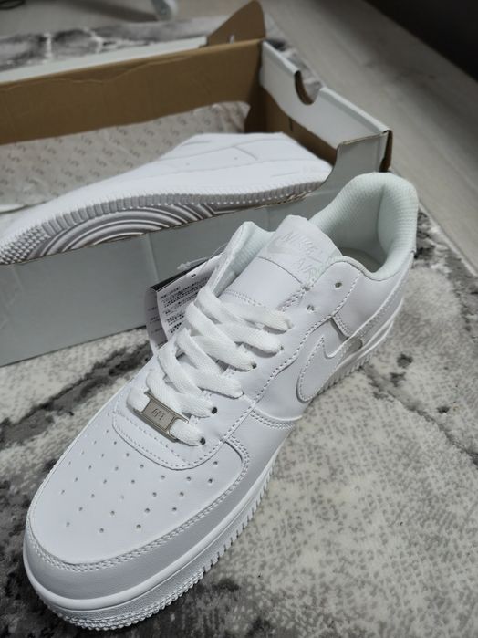 Air force 1 White noi cu eticheta