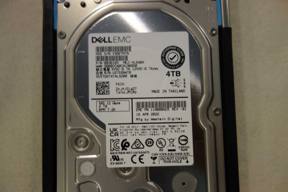 Продавам диск DELL EMC 005053105 4 TB SAS Disk 0B36105