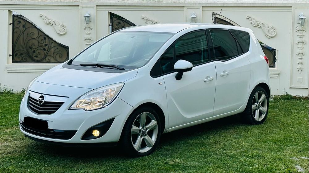 Vând Opel Meriva 2012
