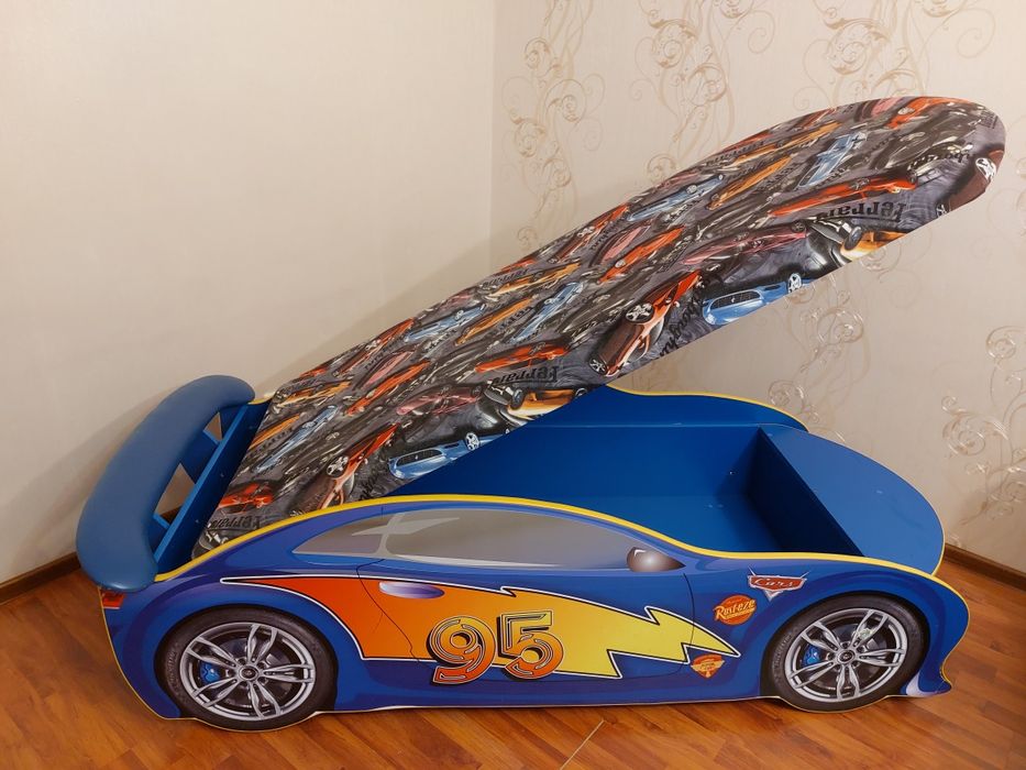 Кровать-машина в городе Астане